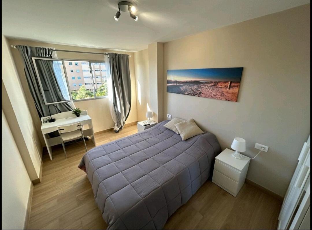 Hostal Mari En La Laguna, Alquiler Habitacion Privada En Hostal, 6 Habitaciones Cerca De La Universidad Y Aeropuerto Norte, 3 Banos Compartidos San Cristóbal de La Laguna Exterior foto